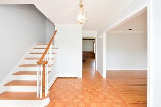 6 Meester St in Mahwah, NJ - Building Photo - Building Photo