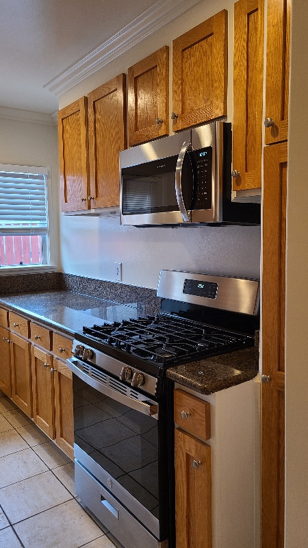 2224 S Carmelina Ave