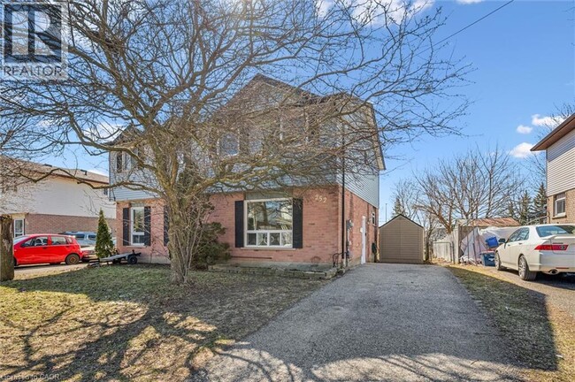 252 The Country Way in Kitchener, ON - Building Photo - Building Photo