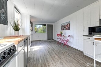 115 S Kelsey St in Monroe, WA - Foto de edificio - Building Photo