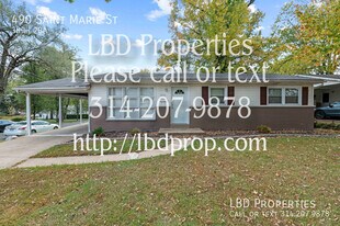 490 St Marie St in Florissant, MO - Building Photo
