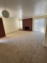 9101 Country Creek St in Houston, TX - Building Photo - Building Photo