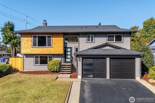 property at 11602 SE 210th Pl