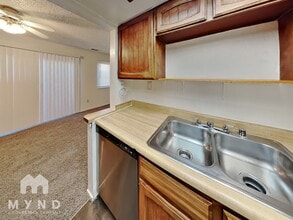 977 Boxcar Ln, Unit 3-L in Sparks, NV - Foto de edificio - Building Photo