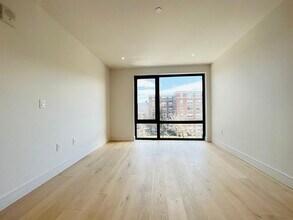 1 Nevins Hl Wy in Boston, MA - Building Photo - Building Photo