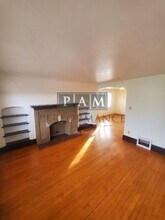 1114 16th Ave in South Milwaukee, WI - Building Photo - Building Photo