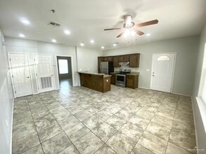 416 E 5th St, Unit A2 in Weslaco, TX - Building Photo - Building Photo