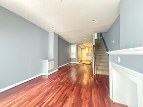1609 W Pratt St in Baltimore, MD - Building Photo - Building Photo