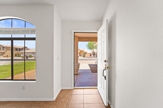 8235 W Eugie Ave in Peoria, AZ - Building Photo - Building Photo