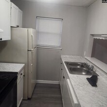 143 Leila Ln in Columbia, SC - Building Photo - Building Photo