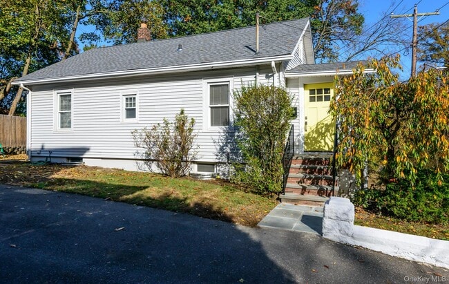 46 Continental Pl in Glen Cove, NY - Building Photo - Building Photo