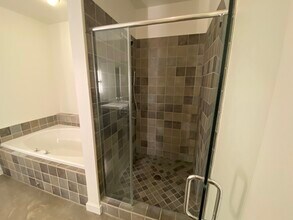200 Hoover Ave, Unit 1612 in Las Vegas, NV - Building Photo - Building Photo