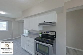 124 Centennial Crt NW in Edmonton, AB - Building Photo - Building Photo