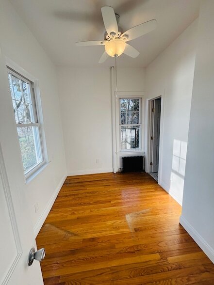 420 Littleworth Ln in Sea Cliff, NY - Foto de edificio - Building Photo