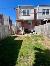 25 W Parkway Ave in Chester, PA - Building Photo - Building Photo