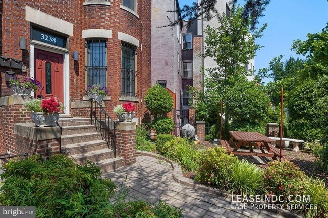 3238 13th St NW in Washington, DC - Building Photo - Building Photo