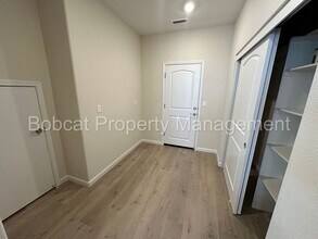 862 Furlong Dr in Minden, NV - Building Photo - Building Photo