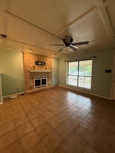 129 Forest Cir in Kerrville, TX - Building Photo - Building Photo