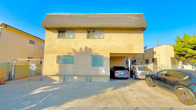 637 W. 79th in Los Angeles, CA - Building Photo - Building Photo