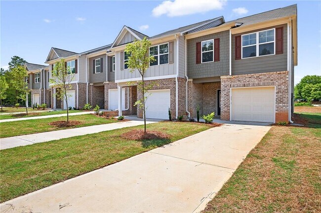 2813 Lillian Ln in Douglasville, GA - Building Photo - Building Photo