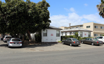 1639 S Myers St in Oceanside, CA - Foto de edificio - Building Photo