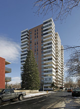 Ambassador East Condo in Denver, CO - Building Photo - Building Photo