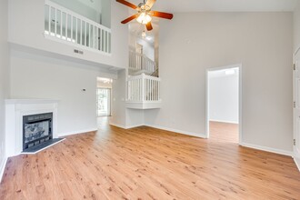 14139 Tranters Creek Ln in Charlotte, NC - Foto de edificio - Building Photo