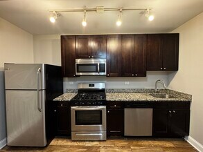5001 N Sawyer Ave in Chicago, IL - Building Photo - Building Photo