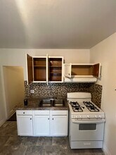 117 1/2 N Penn St, Unit 2 in Allentown, PA - Foto de edificio - Building Photo