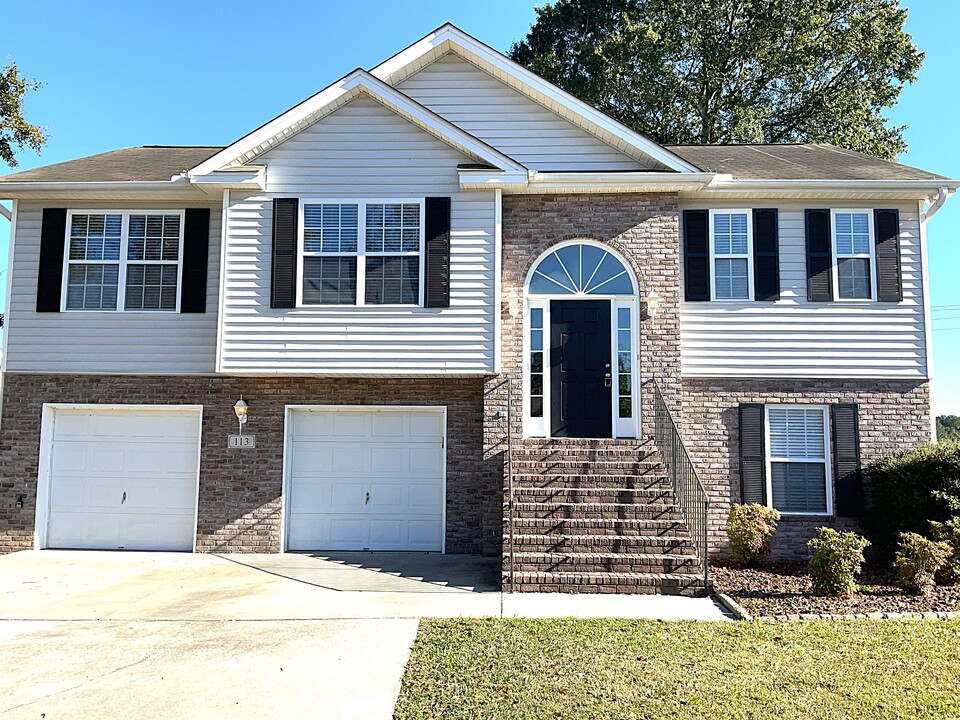 113 Longbourne Way in Summerville, SC - Building Photo