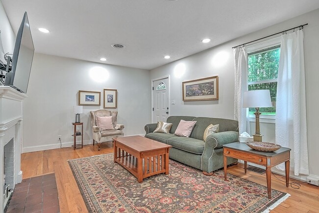 1220 Morningside Cir in Kingsport, TN - Building Photo - Building Photo