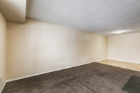 Westwinds Of Summerlea in Edmonton, AB - Building Photo - Building Photo