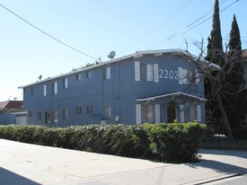 2202 Mathews Ave Apartments