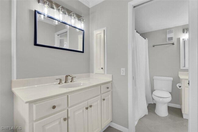 5220 Bonita Beach Rd SW