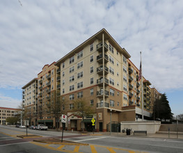 Decatur Renaissance Apartments in Decatur, GA - Building Photo - Building Photo