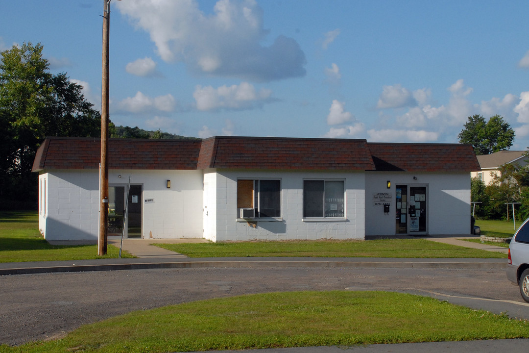 Lackawanna County Housing Authority in Jermyn, PA - Foto de edificio