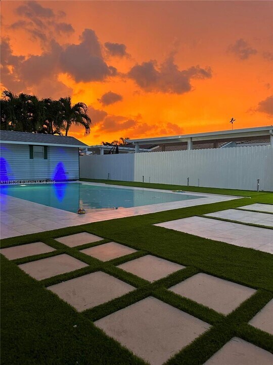 14845 SW 174th St in Miami, FL - Building Photo