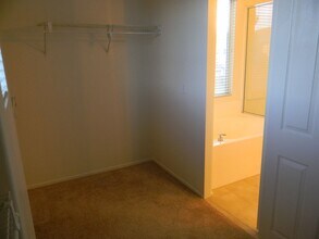 11166 Pondfield Ct in Riverside, CA - Building Photo - Building Photo