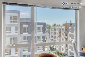 15566 NE 22nd Pl in Bellevue, WA - Building Photo - Building Photo