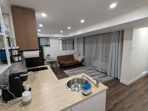 2582 Chem. Bedford in Montréal, QC - Building Photo - Building Photo