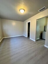 573-583 Minaret Ave in Turlock, CA - Building Photo - Building Photo