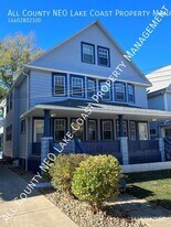 1472 Ridgewood Ave in Lakewood, OH - Building Photo