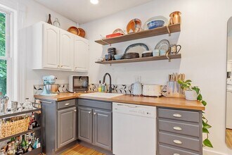 401 Cabot St in Beverly, MA - Building Photo - Building Photo