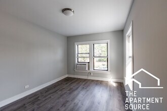 707 W Brompton Ave in Chicago, IL - Building Photo - Building Photo