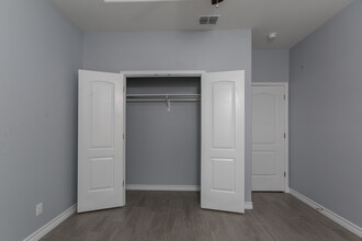413 E 18th St in Weslaco, TX - Building Photo - Building Photo