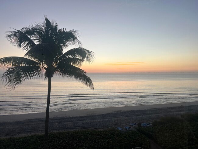 2909 S Ocean Blvd in Highland Beach, FL - Building Photo - Building Photo