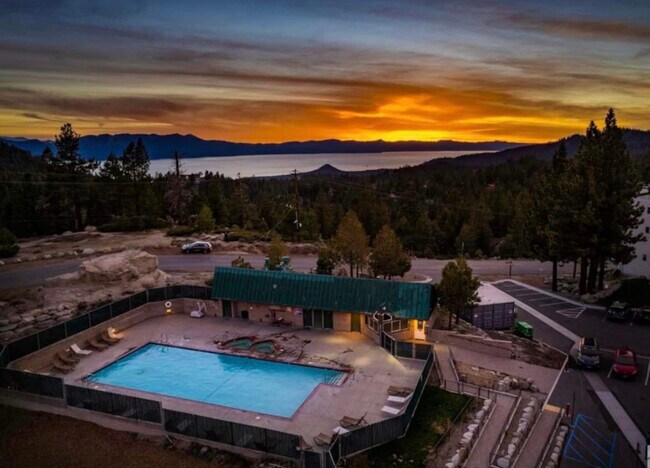 315 Olympic Ct in Stateline, NV - Building Photo - Building Photo
