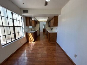 1912 E Vinedo Ln in Tempe, AZ - Building Photo - Building Photo