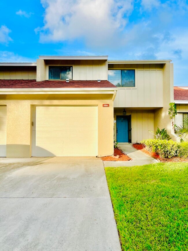 property at 1584 SW Crossing Cir