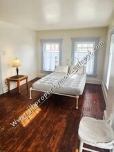 503 W Pleasant St in Freeport, IL - Building Photo - Building Photo